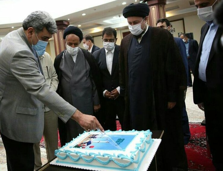 جشن تولد ۵۰ سالگی بهشت زهرا (س) تهران روز جمعه ۲۷ تیرماه با حضور جمعی از چهره‌ها برگزار گردید، تصاویر منتشر شده از این مراسم با واکنش‌های زیادی در فضای مجازی روبرو شده است.