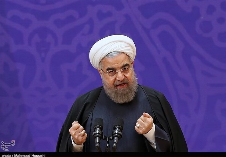 روسای کمیسیون‌های تخصصی مجلس در نامه‌ای به رئیس جمهور درمورد مشکلات اقتصادی و معیشتی و گرانی‌های اخیر تصریح کردند: روند هفت ساله مدیریت خود را تغییر دهید چرا که مجلس یازدهم در مقابل حقوق مردمی که در طول تاریخ بی نظیرند، سکوت نخواهند کرد.