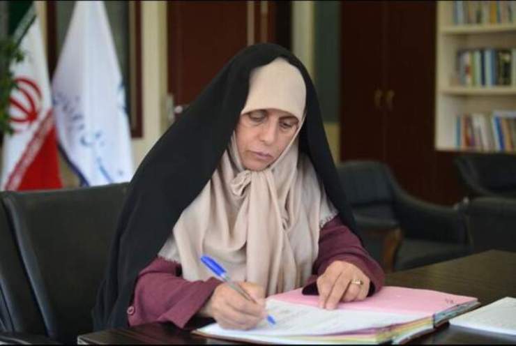 معاون بانوان وزارت ورزش و جوانان در مورد فعالیت زنان در رشته‌های پاورلیفتینگف، بوکس و ورزش زورخانه‌ای گفت: در مبانی اعتقادی ما از زن به عنوان ریحانه یاد شده، نمی‌توانیم رشته‌ای را قبول کنیم که کل سیستم بدنی و فیزیولوژی او را تحت تاثیر قرار دهد.