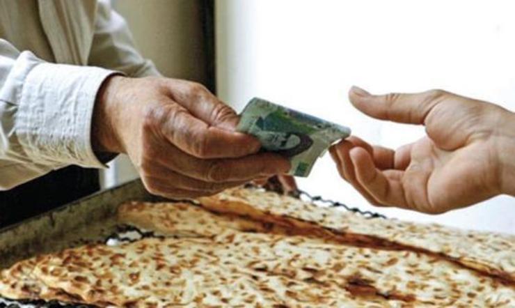 رعایت نکات بهداشتی در پیشگیری از شیوع کرونا در مشاغلی همچون نانوایی‌ها بیش از پیش ضرورت دارد.