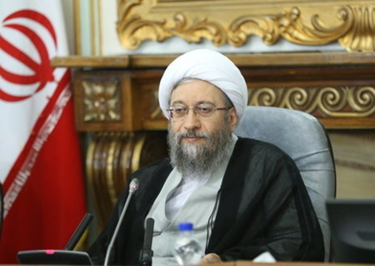 رئیس مجمع تشخیص مصلحت نظام در پیامی خطاب به رهبر معظم انقلاب  از بیانات حکیمانه و الطاف کریمانه ایشان تقدیر کرد و نوشت: اینجانب قبلاً گفته‌ام و یک‌بار دیگر به محضر جناب‌عالی عرض می‌کنم که هیچگاه از هیچ فرد فاسدی حمایت نکرده و نخواهم کرد.