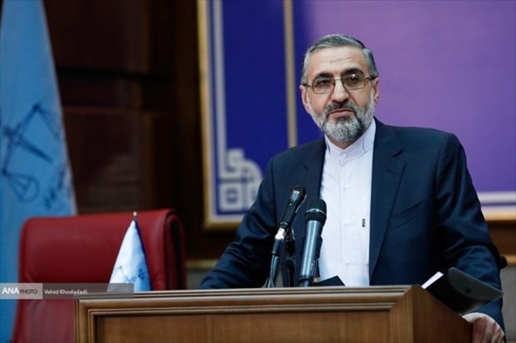 سخن‌گوی قوه قضائیه از اقبال گسترده مردم از عملکرد این دستگاه در سال ۹۸ در مقایسه با سال‌های گذشته خبر داد و گفت: ارقام قابل توجهی از اموال و دارایی‌های به تاراج رفته از بانک سرمایه و صندوق ذخیره فرهنگیان بازگردانده شده و یکی از متهمان این پرونده بخش قابل توجهی از این پول‌ها را به بانک بازگردانده است.