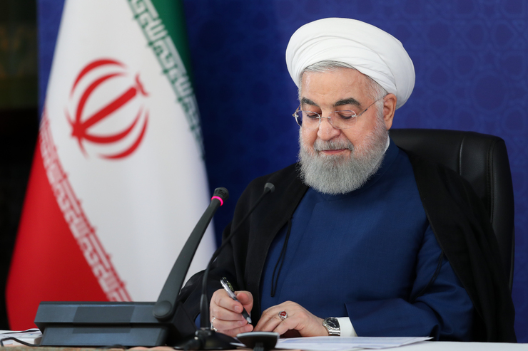 در جلسه عصر امروز یکشنبه (۸ تیرماه) هیئت دولت به ریاست حجت الاسلام‌والمسلمین حسن روحانی، رئیس جمهور، معاون رئیس جمهور و رئیس بنیاد شهید و امور ایثارگران از واگذاری و ساخت مسکن برای ۱۰ هزار نفر از جامعه ایثارگران خبر دادند.