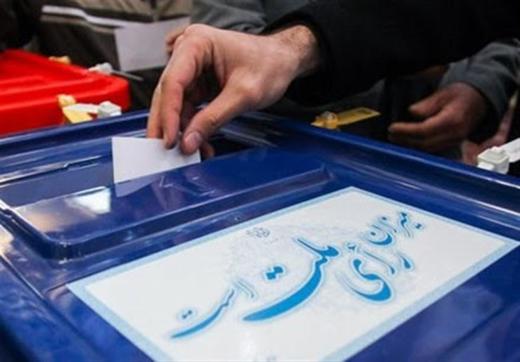 یک فعال سیاسی اصلاح‌طلب گفت: برای افزایش مشارکت در انتخابات ۱۴۰۰ ممکن است کسانی که شعار‌های پوپولیستی و عوام‌فریبانه می‌دهند و حتی برخی اصلاح‌طلبان که در شرایط عادی هیچ‌گاه تأیید صلاحیت نمی‌شدند، تأیید شوند.