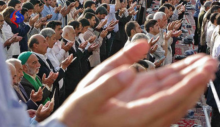 یکی از اعمال عید قربان، نماز آن است که در آموزه‌های اسلامی، آدابی برای آن بیان شده است.