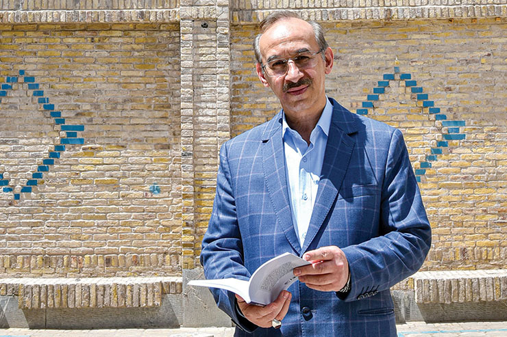 معلم خوش‌ذوق محله فلسطین خالق ۷ اثر مکتوب دینی به زبان ساده است