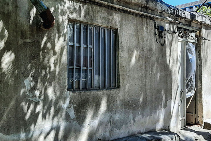 ساعتی پای صحبت‌های یکی از قدیمی‌ترین ساکنان محله بهشتی که بیش از ۸۰ سال سن و بیش از ۶۰ سال است در همین محله سکونت دارد.