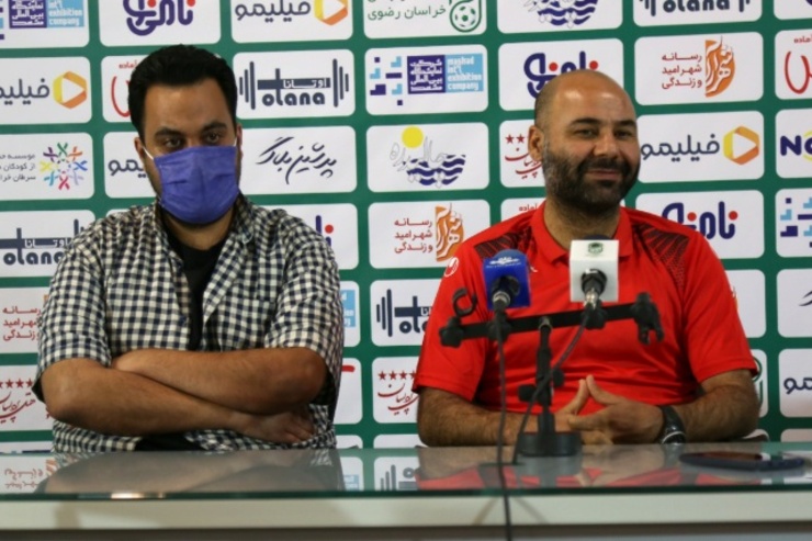 سرمربی شهرخودرو گفت: تیمی که با یک یار کمتر سپاهان را شکست می‌دهد، تیم قدرتمندی است.