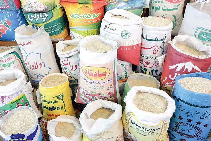 افزایش چشمگیر قیمت حبوبات و برنج، توان خرید مردم را بیش از گذشته کاهش داده است.