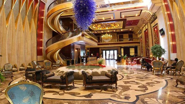 معاون گردشگری اداره‌کل میراث فرهنگی، گردشگری و صنایع دستی خراسان رضوی از خسارت بیش از ۱۷۰۰ میلیارد تومانی کرونا به حوزه گردشگری سطح استان خبر داد.