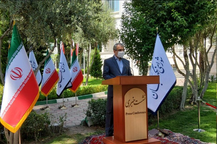 سخنگوی شورای نگهبان در خصوص اعلام برخی از اسامی برای ریاست جمهوری ۱۴۰۰، گفت: شورای نگهبان هنوز درگیر انتخابات نشده است و در این زمینه ورود و اقدامی نکرده است. از جهات قانونی افراد می‌توانند در هر زمان ثبت‌نام کنند، اما می‌توان توصیه کرد افرادی که در گذشته رد صلاحیت شده‌اند، دیگر ثبت‌نام نکنند.