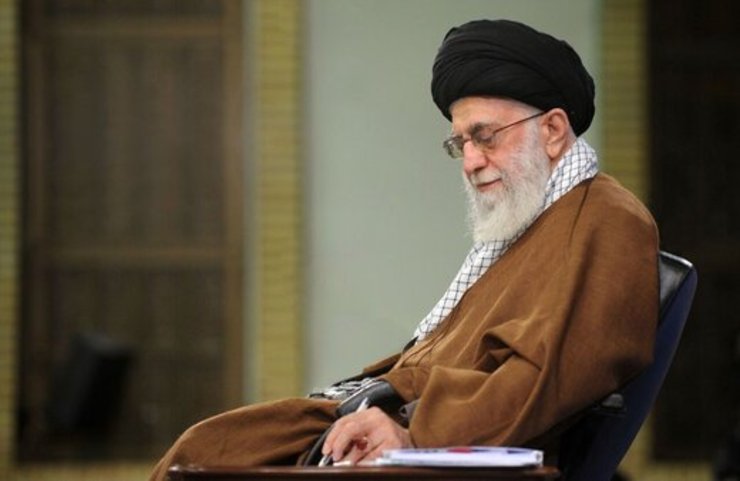 معاون پارلمانی رییس جمهوری درباره آینده وزارت صمت پس از عدم رای اعتماد مجلس به وزیر پیشنهادی دولت گفت: راهکار باقی مانده برای دولت این است که رییس جمهوری باید با استجازه از مقام معظم رهبری تا معرفی وزیر جدید، فردی را به عنوان سرپرست این وزارتخانه منصوب کند.