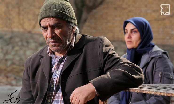 تولید سریال «زمین گرم» سعید نعمت الله که سال گذشته در سکوت کامل خبری آغاز شده بود، چند ماه به دلیل شیوع کرونا متوقف شد ولی در سال جدید دوباره تصویربرداری آن ادامه یافت. این سریال جزو معدود سریال‌هایی است که در دوران شیوع کرونا تولید و تدوینش ادامه یافت تا به ایام محرم برسد.