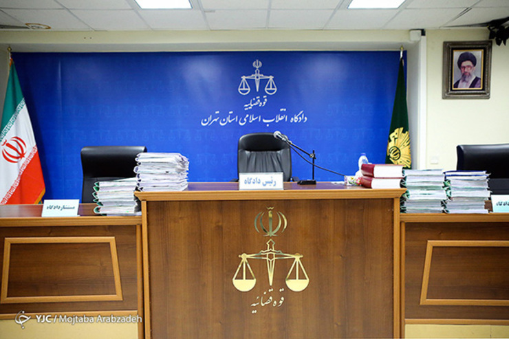 اولین جلسه رسیدگی به اتهامات محمد امامی، یکی از متهمان پرونده بانک سرمایه از دقایقی پیش به ریاست قاضی مسعودی مقام آغاز شد.