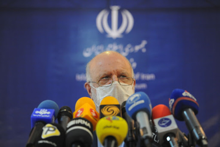 وزیر نفت گفت: قراردادهایی به ارزش بیش از ۱.۵ میلیارد یورو با تعداد زیادی از شرکت‌های ایرانی برای نگهداشت و افزایش تولید در پنج استان کشور امضا شد.