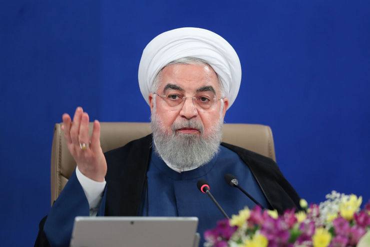 رییس جمهوری از تدوین سند راهبردی «نقشه راه اقتصادی کشور» برای سال هشتم فعالیت دولت تدبیر و امید خبر داد و گفت: با اجرای این سند که در هفته دولت اعلام خواهد شد، حوزه‌های مختلف اقتصادی برای رونق تولید، هم افزا می‌شوند.
