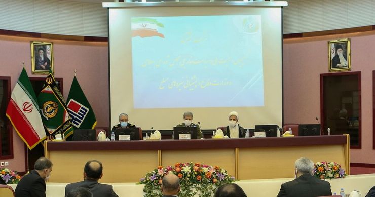 وزیر دفاع و پشتیبانی نیرو‌های مسلح در بازدید اعضای کمیسیون امنیت ملی مجلس از نمایشگاه دستاورد‌های دفاعی این وزارتخانه با بیان اینکه به جهت وجود زیرساخت‌های مختلف مشکلی در تولید سلاح‌های راهبردی نداریم، پیشنهاد داد مجلس ردیف بودجه مستقلی برای تحقیقات دفاعی و دستیابی به فناوری‌های نوظهور و متعاقبا مقابله و پاسخ به تهدیدات احتمالی پیش‌بینی کند.