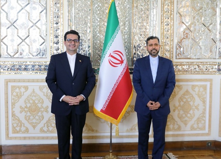 سخنگوی جدید وزارت امور خارجه کشورمان در صفحه توییترش به پیام تبریک سخنگوی وزارت امور خارجه چین برای انتصابش به این سمت، پاسخ داد.