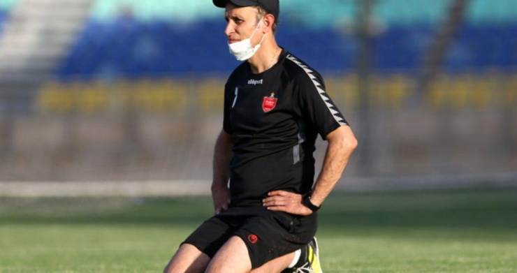 سرمربی پرسپولیس با مسئولان باشگاهش به مشکل مالی برخورده است.