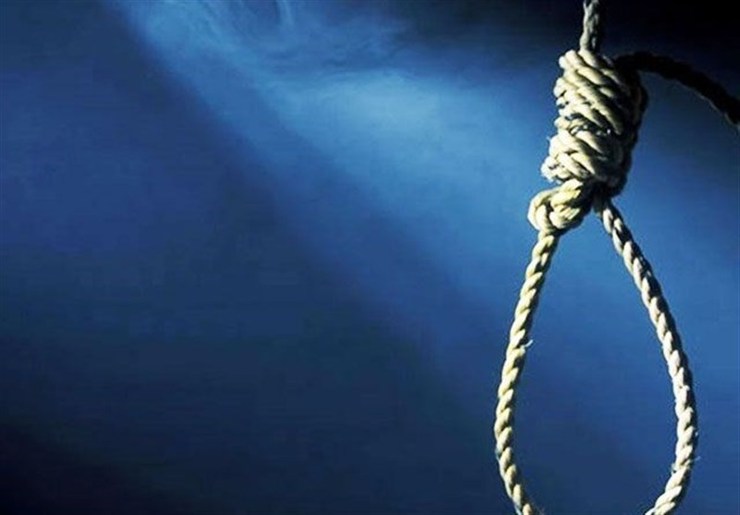 حکم اعدام برای زن تهرانی که ۱۰ سال پیش، مسافرکشی مشهدی را برای ۵۰۰ تومان کرایه اضافه، با چاقو کشته بود، اجرا شد.