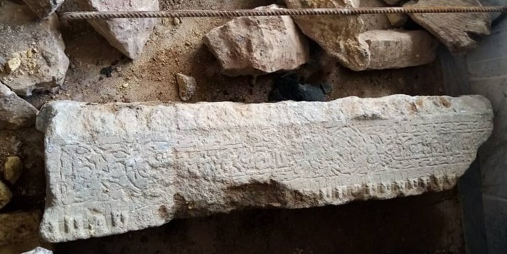مدیر میراث فرهنگی، گردشگری و صنایع دستی چناران گفت: با توجه به ظرفیت موجود در شهرستان ایجاد موزه تخصصی سنگ قبر می‌تواند از جذابیت بسیار برای گردشگران برخوردار باشد.