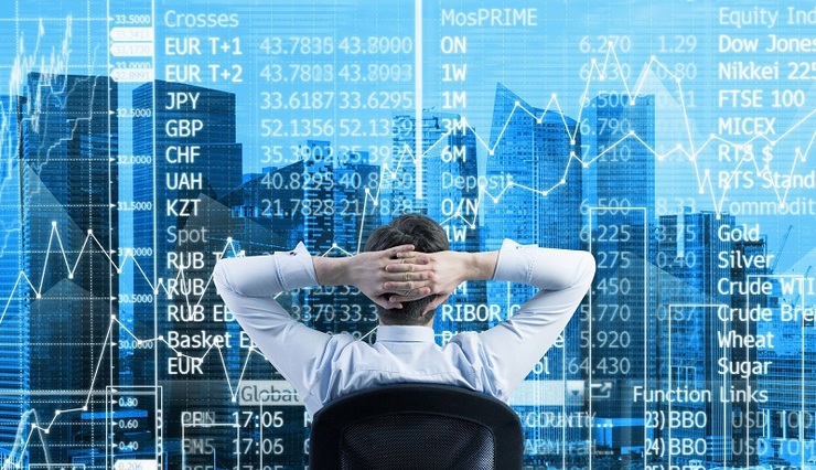 تشدید تنش‌های بین آمریکا و چین باعث ریزش بسیاری از شاخص‌های بورسی مهم جهان شد. وزیر خارجه چین گفته است تنش‌های کنونی بین دو طرف تماما تقصیر آمریکا است و چین هنوز امیدوار به همکاری با آمریکا و بازگشت به مسیر درک متقابل است. در مقابل مایک پمپیو، وزیر خارجه آمریکا نیز گفته است جهان غرب دیگر نمی‌تواند جاه طلبی‌های چین را نادیده بگیرد.