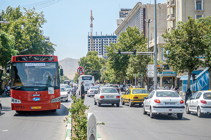 اهمیت خیابان ارگ مشهد به این دلیل است که فاصله ۲ کیلومتری آن به اندازه ۱۸ کیلومتر خیابان ولیعصر تهران خاطره دارد. این خیابان در دوران خودش رویکرد جدیدی در شهرسازی مشهد بوده است و با احیا می‌تواند مقصدی برای گردشگران باشد.