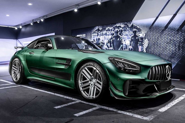 تیونر کارلکس دیزاین از خودرو مرسدس AMG GT R Pro با فضای بیرونی و کابین سفارشی رونمایی کرد که ۷۵۰ دستگاه از آن در سراسر جهان به فروش خواهد رسید.