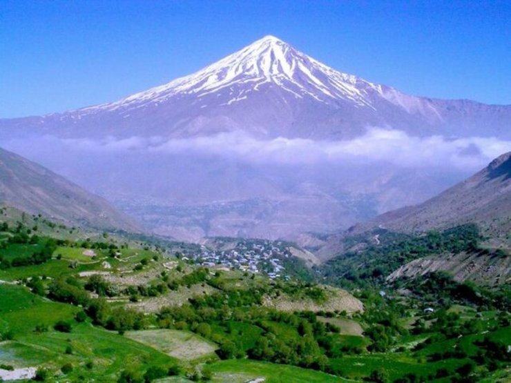 در پی انتشار اخباری مبنی بر صدور سندی به نام دولت برای کل اراضی قله دماوند، معاون حفاظت و امور اراضی اداره منابع طبیعی مازندران گفت: اختلاف‌ها بر سر دو پلاک ۶۸ و ۶۹ حل شده است اما همچنان دو پلاک دیگر سابقه وقفیت دارند که پیگیر حل مشکل این دو پلاک نیز هستیم.