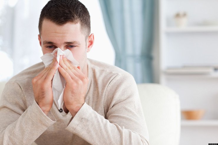 ابتلا به کرونا و آنفلوانزا را چگونه از یکدیگر تشخیص دهیم؟