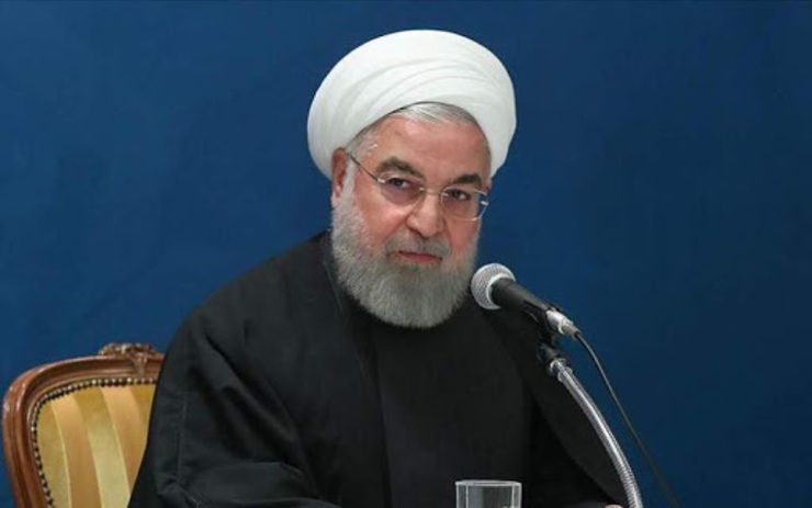 رئیس‌جمهوری در دومین نشست «توسعه همکاری با همسایگان» که برای بررسی راههای تقویت هر چه بیشتر روابط با کشورهای همسایه و با حضور وزیران مرتبط در کابینه و روسای کمیسیون های مشترک همکاری های دوجانبه برگزار شد، گفت: تقویت و گسترش هر چه بیشتر همکاری های اقتصادی با کشورهای همسایه می تواند نقش مهمی در عبور از مشکلات ایفا کند.