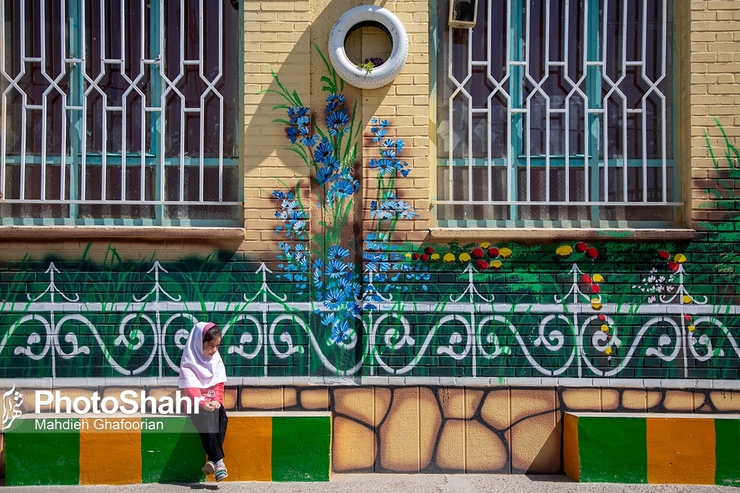 تولیدکننده نوشت‌افزار گفت: با اینکه قیمت مواد اولیه ۴۰ تا ۵۰ رصد افزایش داشته، قیمت لوازم‌تحریر بین ۲۰ تا ۲۵ درصد افزایش پیدا کرده است.