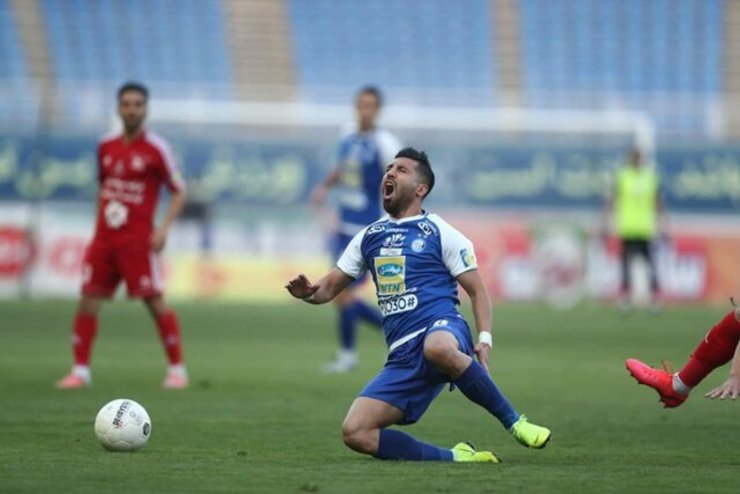 سه پیشکسوت داوری معتقدند موعود بنیادی‌فر عملکرد ضعیفی را در دیدار استقلال و تراکتور در فینال جام حذفی داشت.