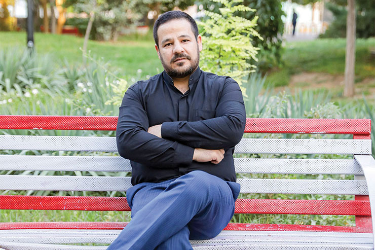 محمدعلی بیاتی به‌واسطه تحصیلات و ارتباطاتی که با مساجد محله نظام دوست دارد، مسئولیت نمایندگی مساجد محله، روابط عمومی و حقوقی را در شورای اجتماعی محله بر عهده دارد. او پیش از این در خدمت نظام ارتش جمهوری اسلامی بوده و در مناطق عملیاتی و زمین‌های آلوده به مواد منفجره مسئولیت پاک‌سازی را بر عهده داشته است.