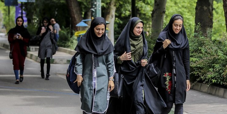 دانشگاه نورث ایسترن ۱۱ دانشجو را به دلیل نقض سیاست‌های فاصله اجتماعی از اخراج کرد به نظر می‌رسد رعایت فاصله اجتماعی به یکی از بزرگترین دغدغه‌های این روز‌ها تبدیل شده است.
