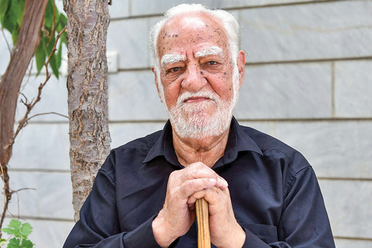 نوحه‌سرای قدیمی مشهد «محمدتقی نجاتیان» در سال ۱۳۰۴ در خانواده‌ای مذهبی به دنیا آمد و از همان کودکی با امام حسین (ع) و عشق به اهل بیت (ع) بزرگ شد.او جنس این عاشقی‌ها را خوب می‌شناسد.