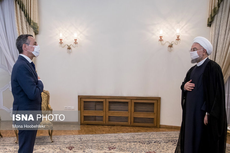 وزیر امور خارجه سوییس پس از دیدار با رئیس‌جمهور کشورمان به محور‌های گفتگو در این دیدار اشاره کرد و گفت: برای رفع مشکلات همچنان در کنار ایران هستیم.