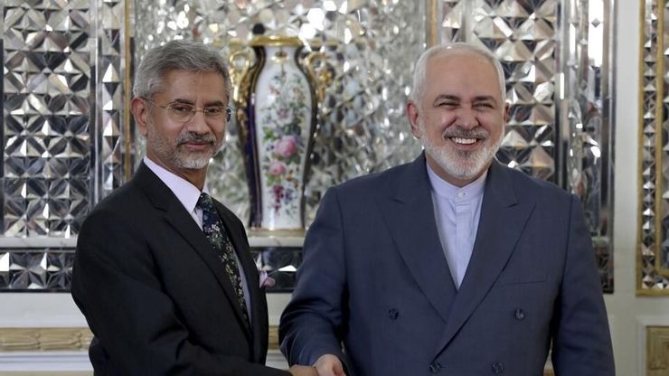 مدیرکل غرب آسیای وزارت خارجه روز سه‌شنبه از ورود وزیر خارجه هند به تهران برای دیدار با محمدجواد ظریف خبر داد.