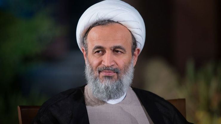 یک روزنامه‌نگار با طرح سوال مجدد از علیرضا پناهیان از او خواست تا درباره ملکی در قسمت خوش‌نشین سعادت‌آباد توضیح دهد.