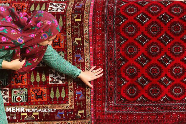 در حالی که ایران در سال ۲۰۱۸ دومین صادرکننده فرش دستباف ایران بوده، اما با کاهش حدود ۲۰۰ میلیون دلاری صادراتدر سال ۲۰۱۹ به رتبه سوم صادرات این کالا در جهان تنزل یافت.