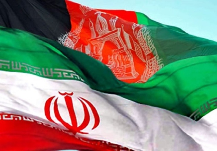 مدیرکل امور اقتصادی و دارایی خراسان رضوی گفت: وجود مزیت‌های خاص اقتصادی برای سرمایه‌گذاران کشور افغانستان در استان شامل زبان و فرهنگ مشترک و همسایگی و همجواری موجب حضور ویژه سرمایه‌گذاران کشور افغانستان در استان خراسان رضوی شده، به گونه‌ای که ۷۰ درصد سرمایه‌گذاران استان از این کشور هستند.