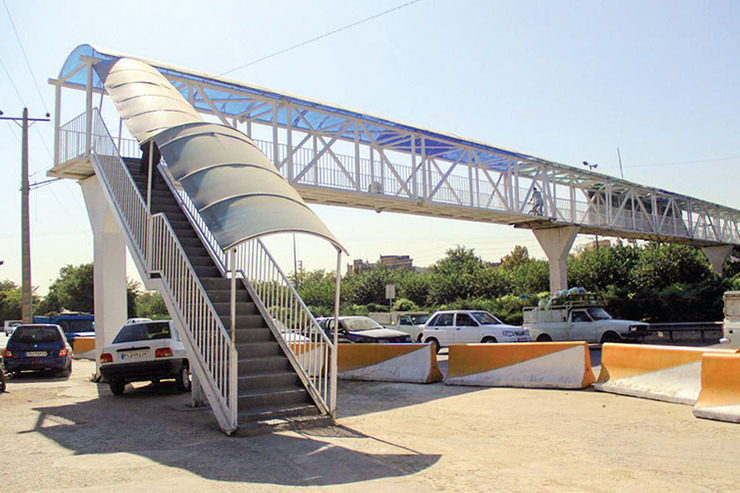 مدیرعامل سازمان سامان‌دهی مشاغل شهری و فراورده‌های کشاورزی شهرداری مشهد از تعویض و نوسازی پوشش پلی‌کربناتی فرسوده بیش از ۴۳۰۰ متر مربع از پل‌های عابر پیاده مناطق شهر مشهد خبر داد.