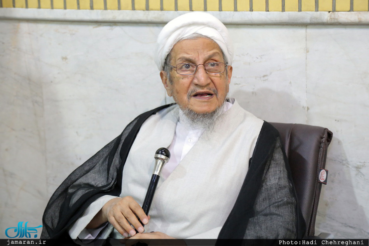 معاون اول رییس جمهور با صدور پیامی ضمن تسلیت رحلت مرجع عالیقدر حضرت آیت الله شیخ یوسف صانعی، گفت: مجاهدت‌های عالمانه، اجتهاد‌های شجاعانه و حضور موثر در تمامی صحنه‌های حساس انقلاب اسلامی، از عضویت در شورای نگهبان تا مسئولیت دادستانی کل کشور و از دوران مبارزه و پیروزی تاکنون از ویژگی‌های ممتاز این عالم وارسته بود.