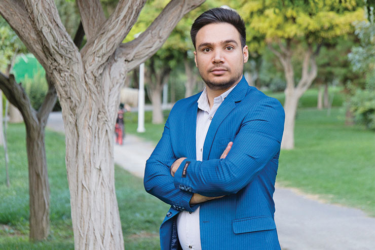 تابه‌حال ۷ اختراع را به ثبت رسانده‌ام؛ نمونه‌گیر هوشمند بتن سال ۹۳، نمونه‌گیر هوشمند خاک سال ۹۴، دو اختراع مهم هستند به این شکل که داخل خاک قرار می‌گیرد و عناصر تشکیل‌دهنده آن را تشخیص می‌دهد.