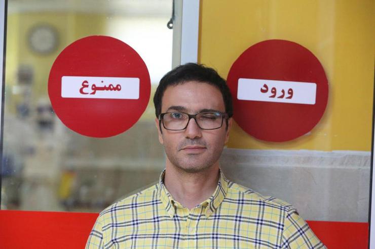 فیلم سینمایی «آقای سانسور» با بازی محمدرضا فروتن درحالی قرار است چهارشنبه، ۲۶ شهریور  اکران شود که احتمال دارد حواشی اخیر درباره این بازیگر و شایعه تغییر جنسیت او روی فروش فیلم تاثیر بگذارد.