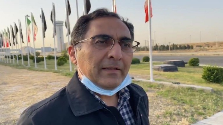 نام سیروس عسگری به عنوان یکی از گروگان‌های ایرانی که سال گذشته در پی مذاکرات ایران از طریق سفارت سوییس با دولت ایالات متحده امریکا آزاد شد کمتر شنیده شده است. عسگری که استاد دانشگاه شریف است، تلاش کرده تا کمتر در مورد دوران سخت ۲ ساله حبسش در امریکا صحبت کند.