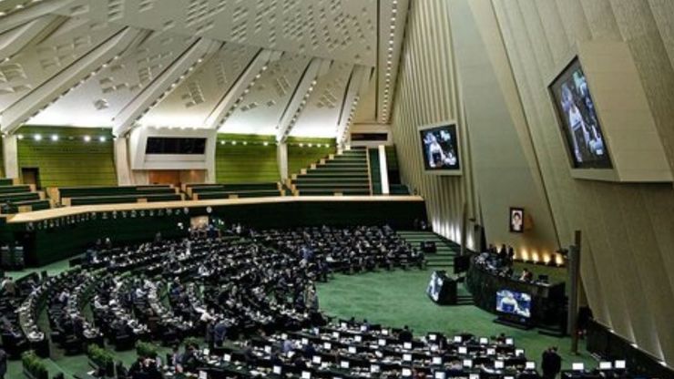 سخنگوی کمیسیون امینت ملی و سیاست خارجی مجلس شورای اسلامی گفت: ما هیچ مشروعیتی برای اقدام آمریکایی‌ها درخصوص طرح ادعای فعال‌سازی مکانیزم ماشه قائل نیستیم.