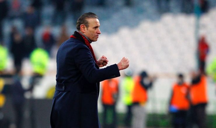سرمربی پرسپولیس گفت: از قدرت الدحیل آگاهیم، اما پرسپولیس به دنبال پیروزی در این مسابقه است.