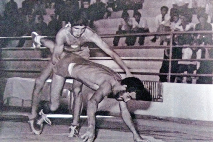 شهید رجبعلی چمنی فنون کشتی را چنان ملکه ذهن داشت و آن‌ها را بر روی تشک اجرا می‌کرد که در میان ورزشکاران و تماشاچیان به «رجب فنی» معروف شده بود.
