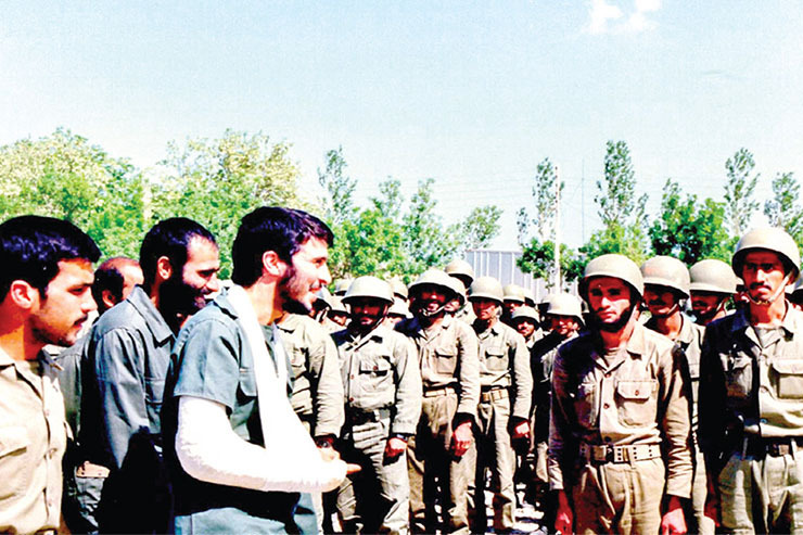 پس از پیروزی انقلاب شکوهمند اسلامی در بهمن سال ۱۳۵۷، استکبار جهانی که منافع خود را درمعرض تهدید این نهال نوخاسته و امید الهام‌بخش مستضعفان جهان می‌دید، دست به کار شد تا با تجزیه ایران، هم دردسر نظام نوپای جمهوری اسلامی را از سر راه بردارد و هم مناسبات استکباری خود را استمرار بخشد.